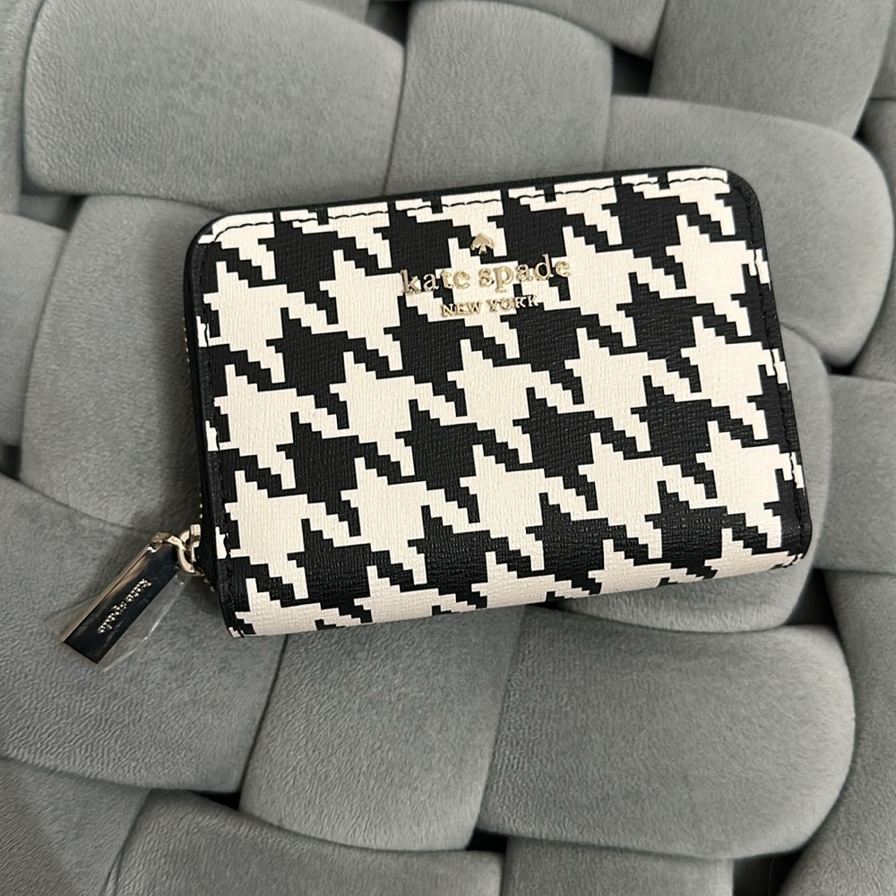 Kate Spade compact leather wallet in houndstooth! Brand new!